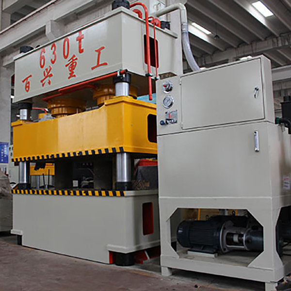 630吨地沟盖板液压拉伸机