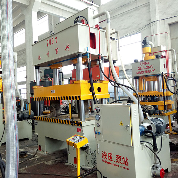 200吨双缸液压机