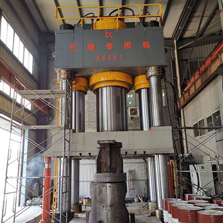 8000吨冷挤压液压机