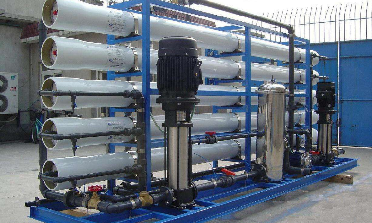 How to prolong the service life of industrial reverse osmosis membrane?