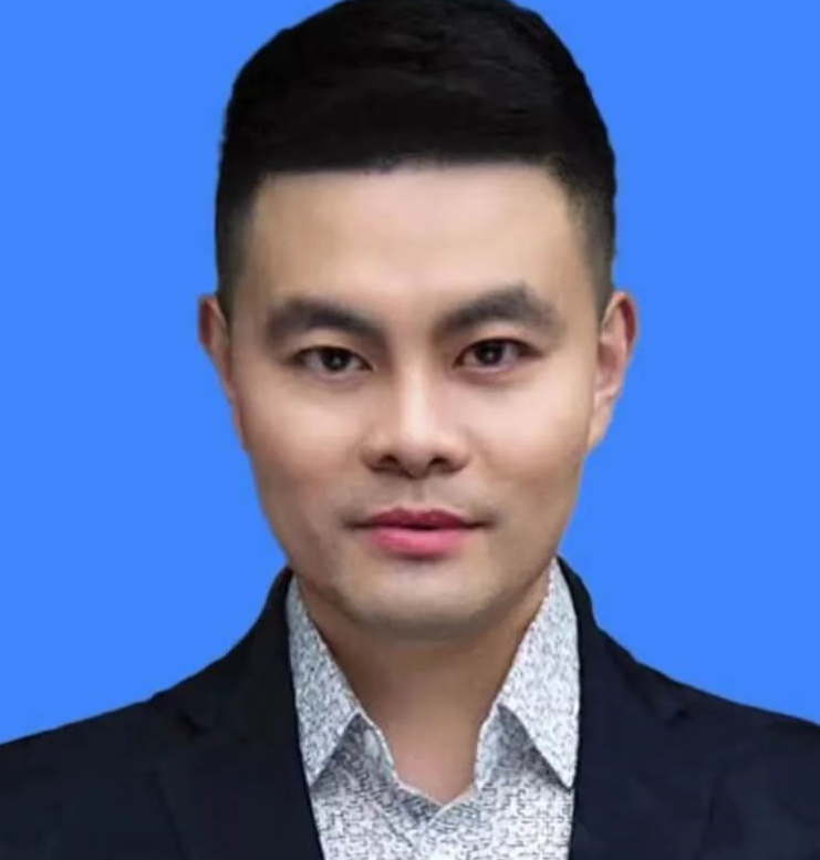 【企业家】郑开臣：股权分享不分散，管理集中不分散，企业姓党不讲话