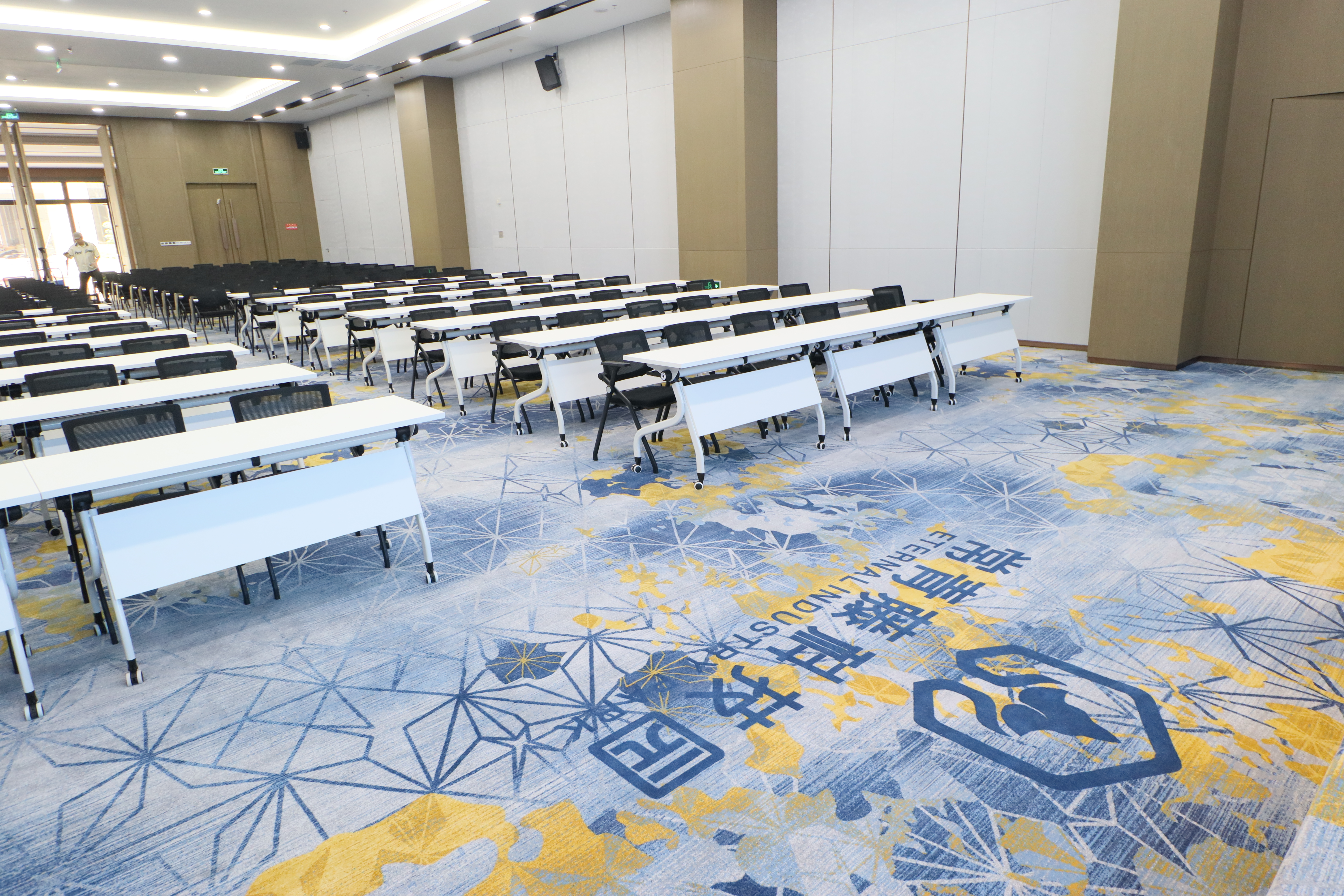 青藤资讯丨开会“不踩雷”指南：常青藤科技园会议场地闭眼入！