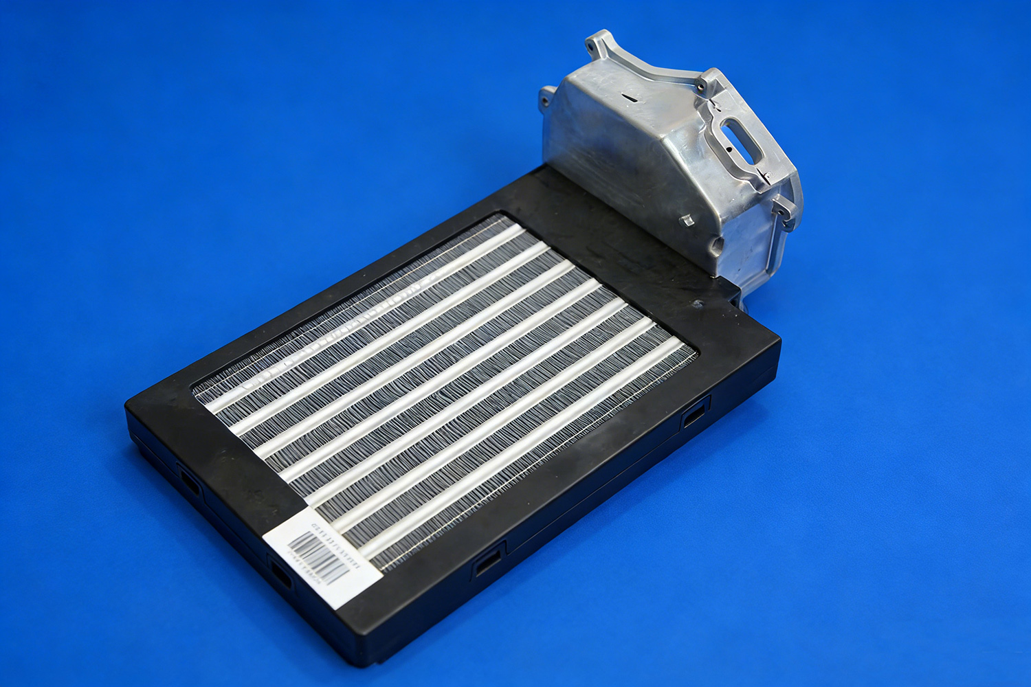 New energy vehicle wind-powered PTC heater for heating