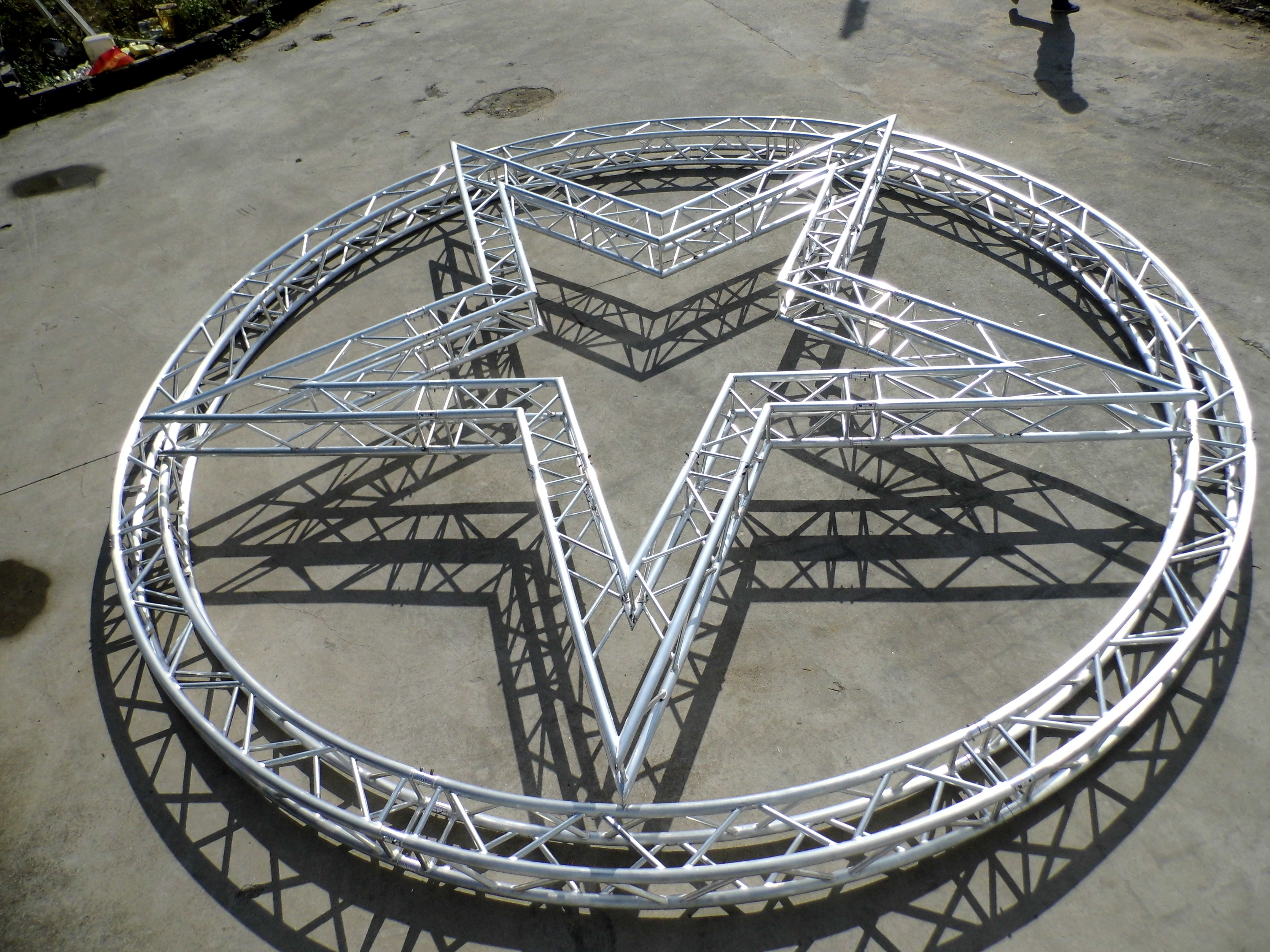 290mm Square 1m Circle Truss 6082-T6 Main Tube 50mm Thickness 2.0mm