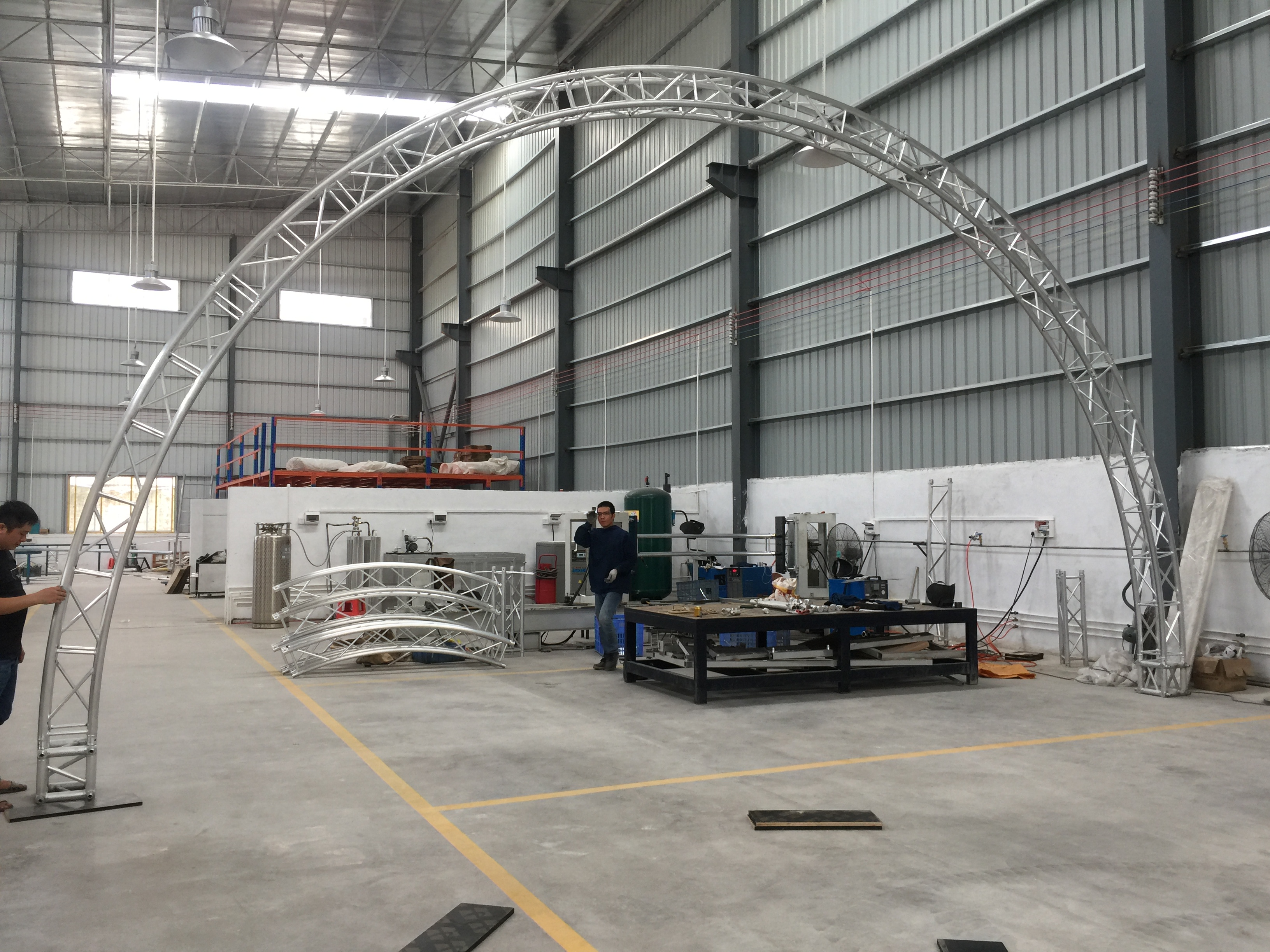 290mm Square 1m Circle Truss 6082-T6 Main Tube 50mm Thickness 2.0mm