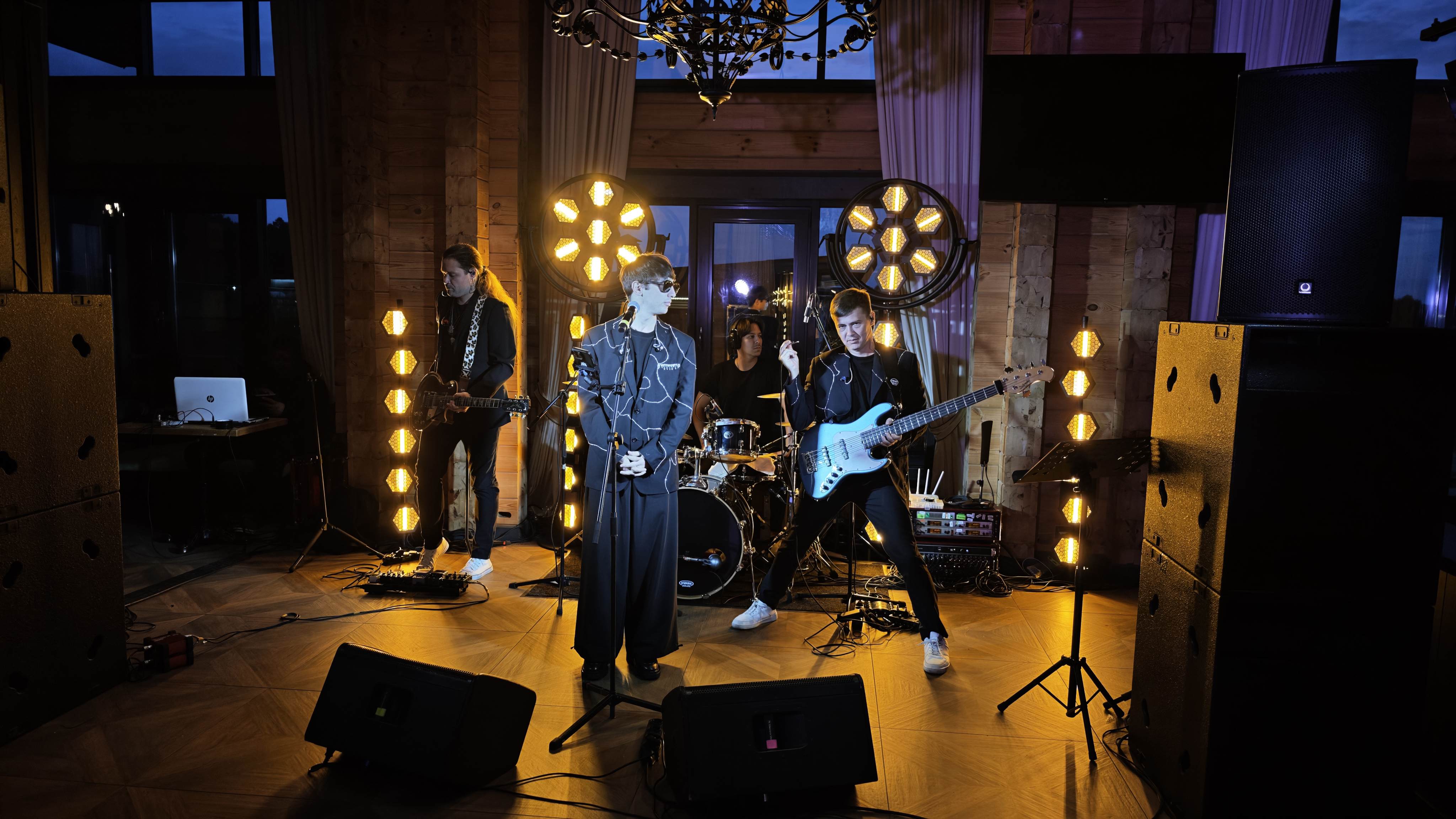 DJ 7x60W Halo Hexa COB Warm White LED Pixel Blinder Stage Light