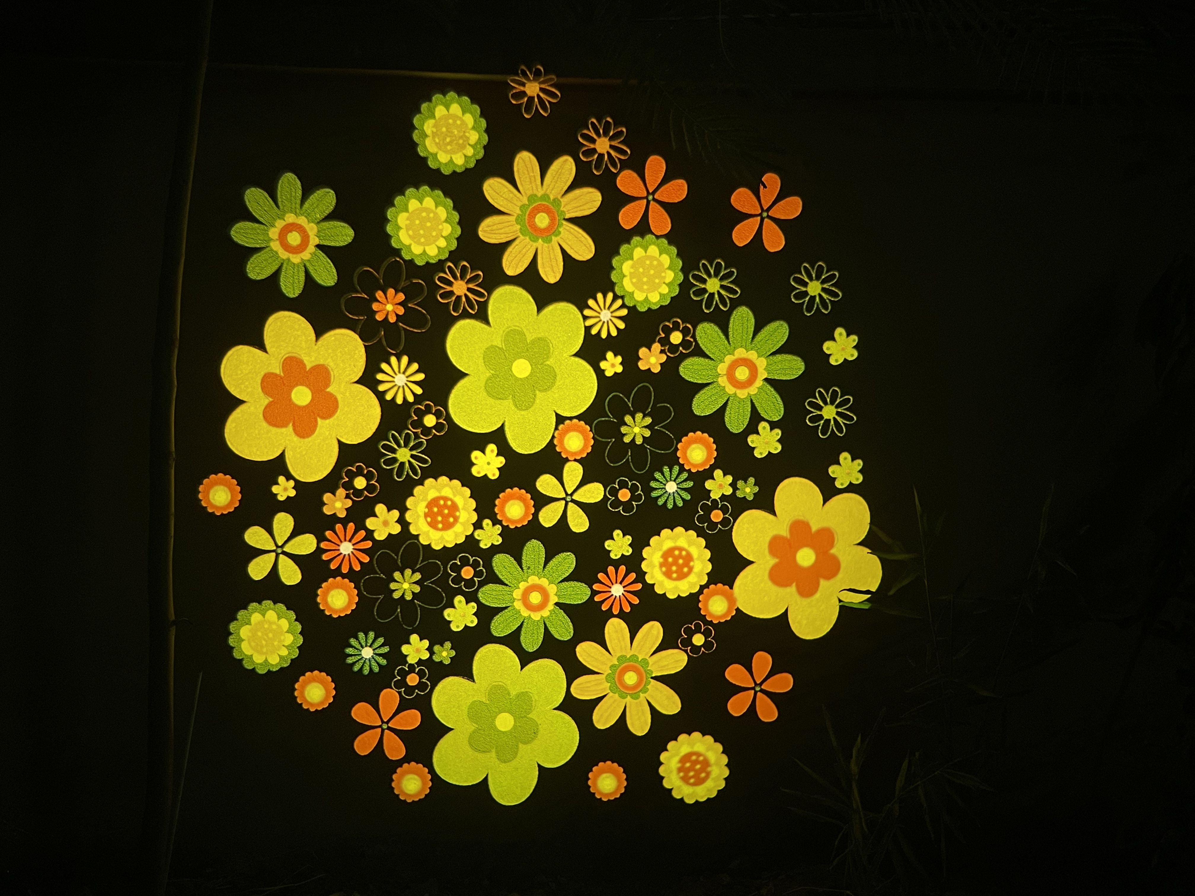 How to Create an Immersive Visual Space with Light and Shadow?