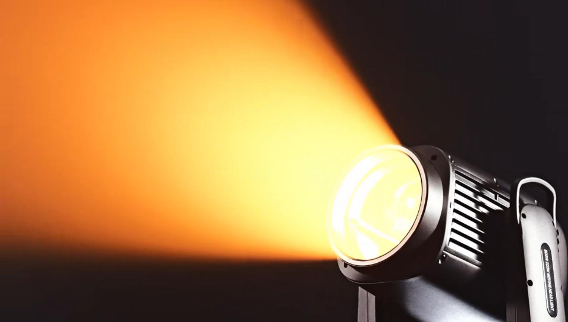 Zoom LED Moving Head Light