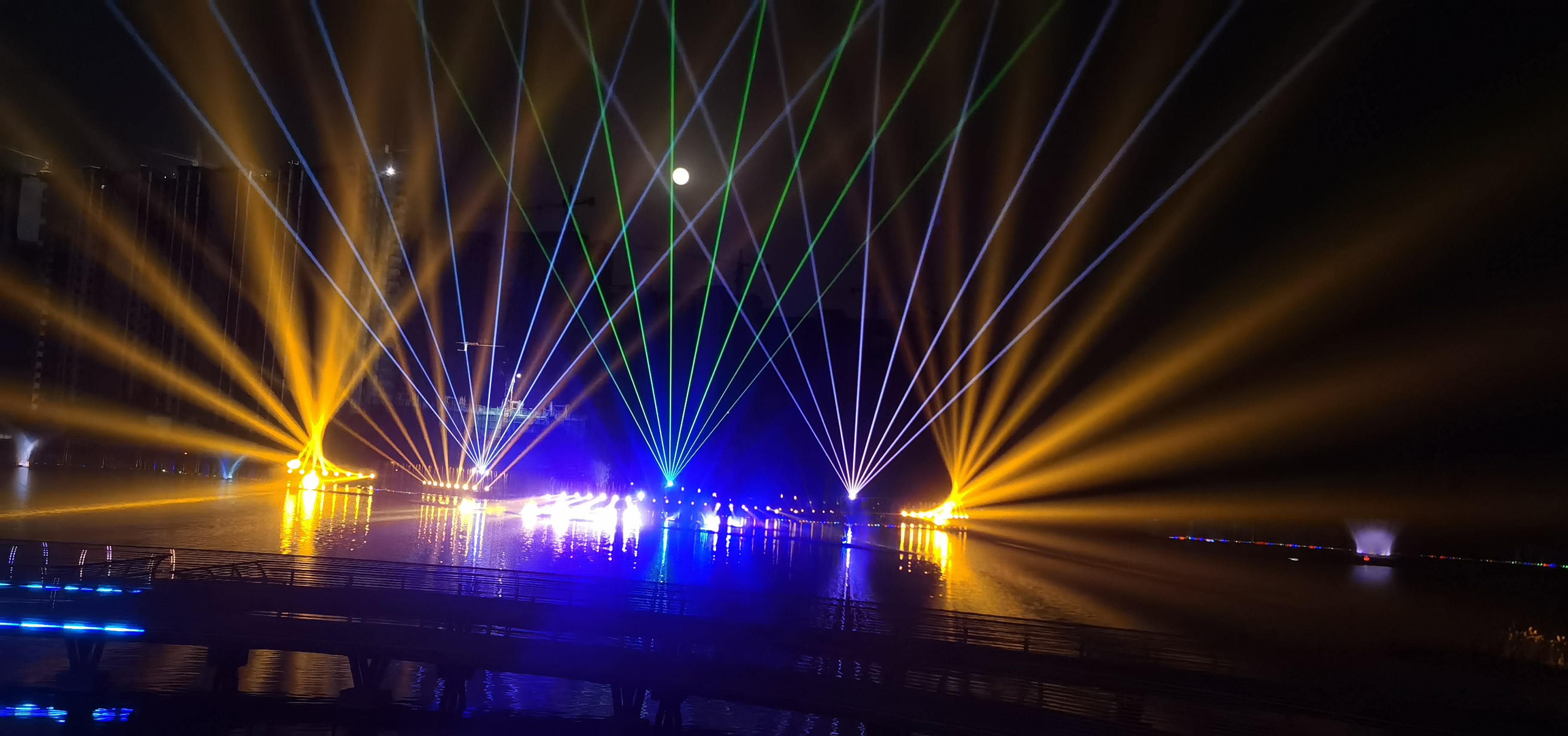 Waterproof Outdoor Cityscape 30w Rgb Animation Laser Stage Light