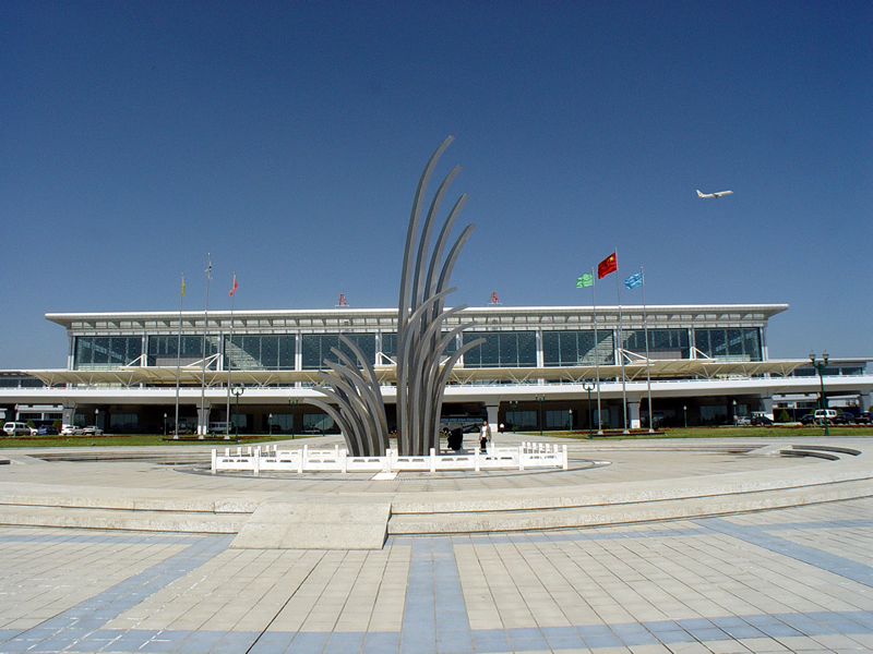 长春龙家堡机场