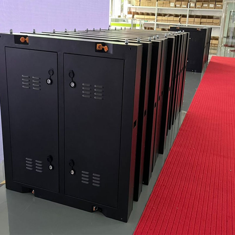Outdoor Full Color LED Display Screen – High Brightness Iron Cabinet for Advertising
