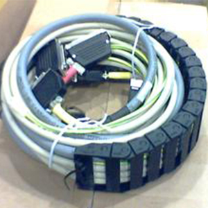 Equipment drag chain harness