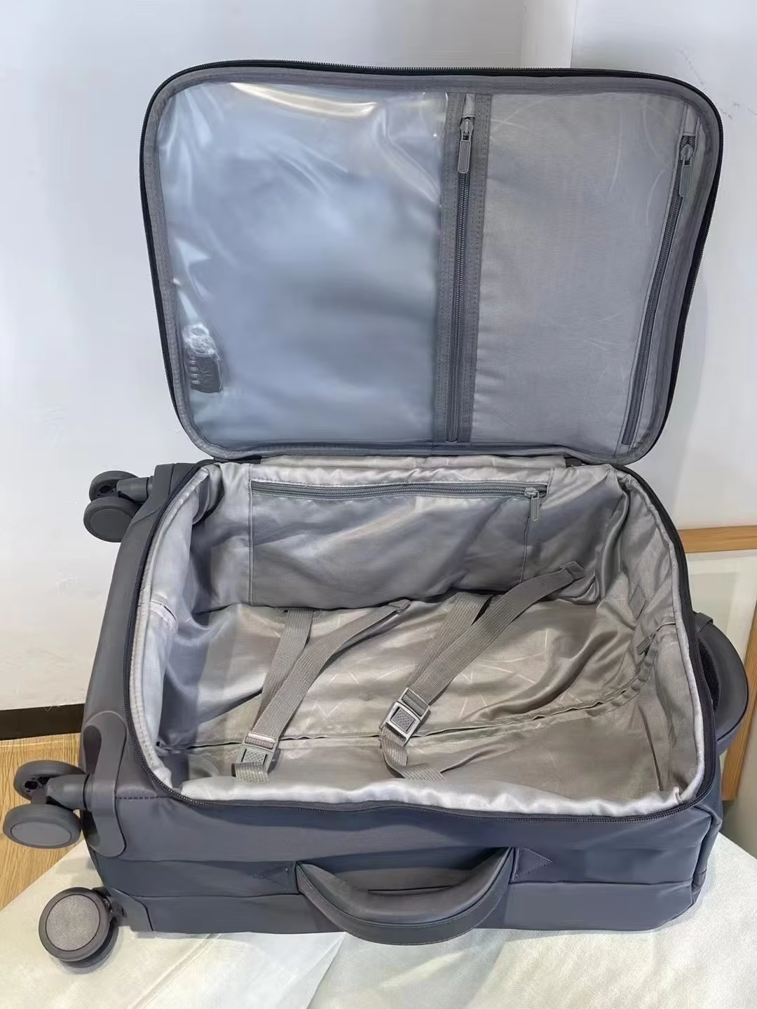 Ultra Light Nylon Waterproof Spinner Travel Softside Luggage