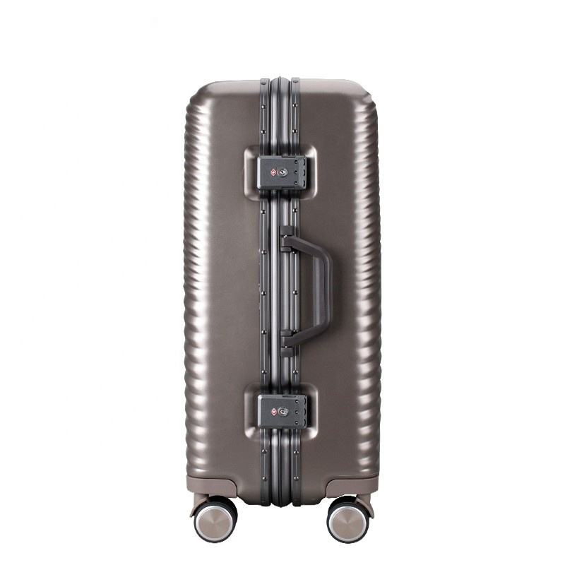 Stylish Aluminum Frame Suitcase with Smooth Spinner Wheels