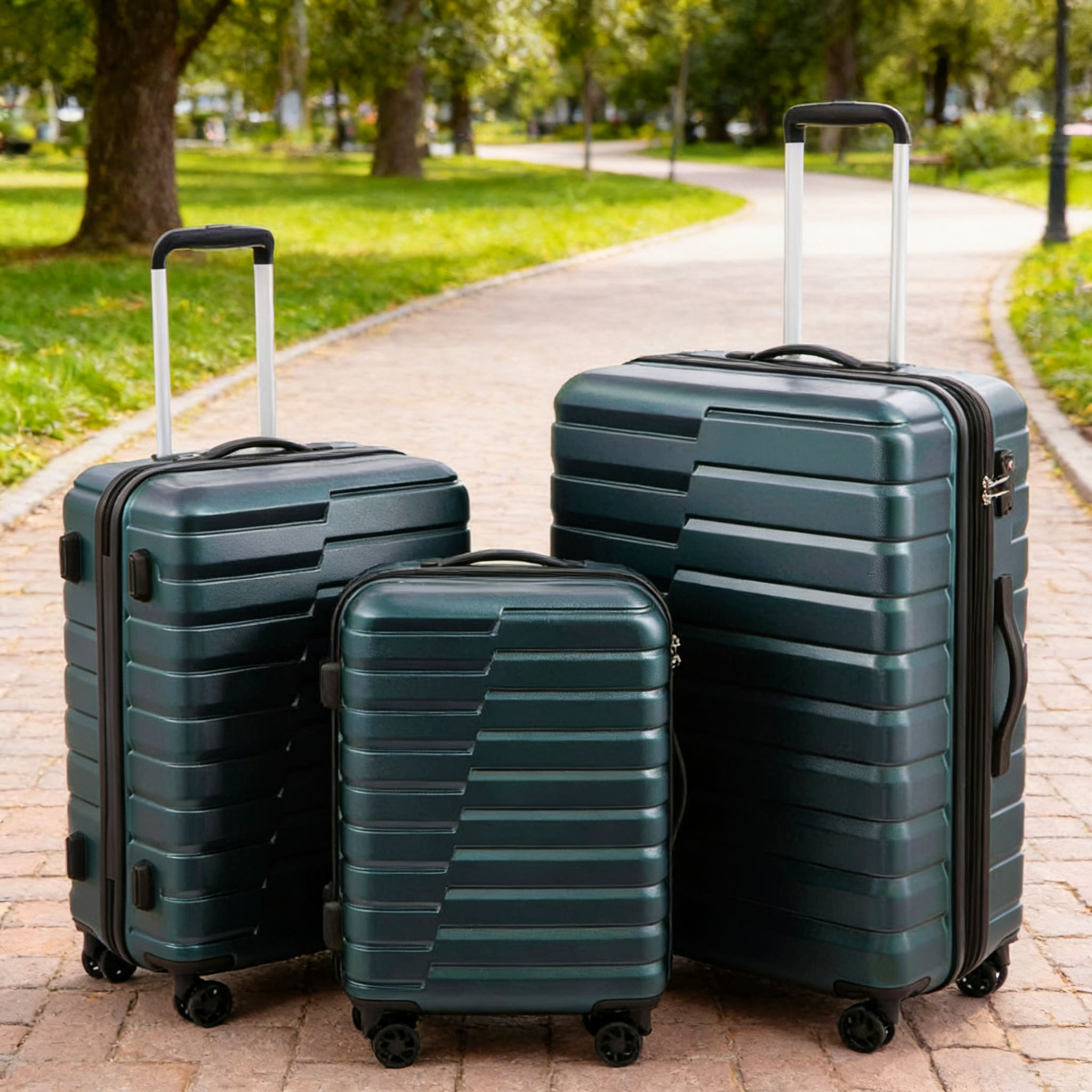 Powrót twardych walizek: trend 2026 roku