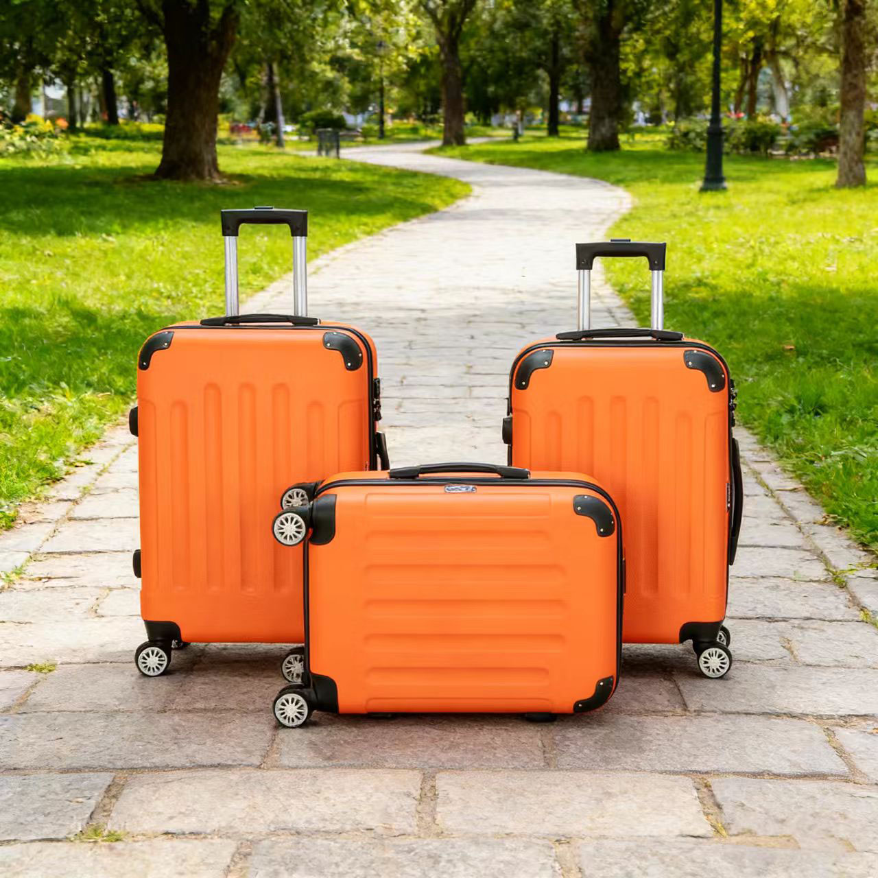 ultra durable water resistant expandable lightweight luggage