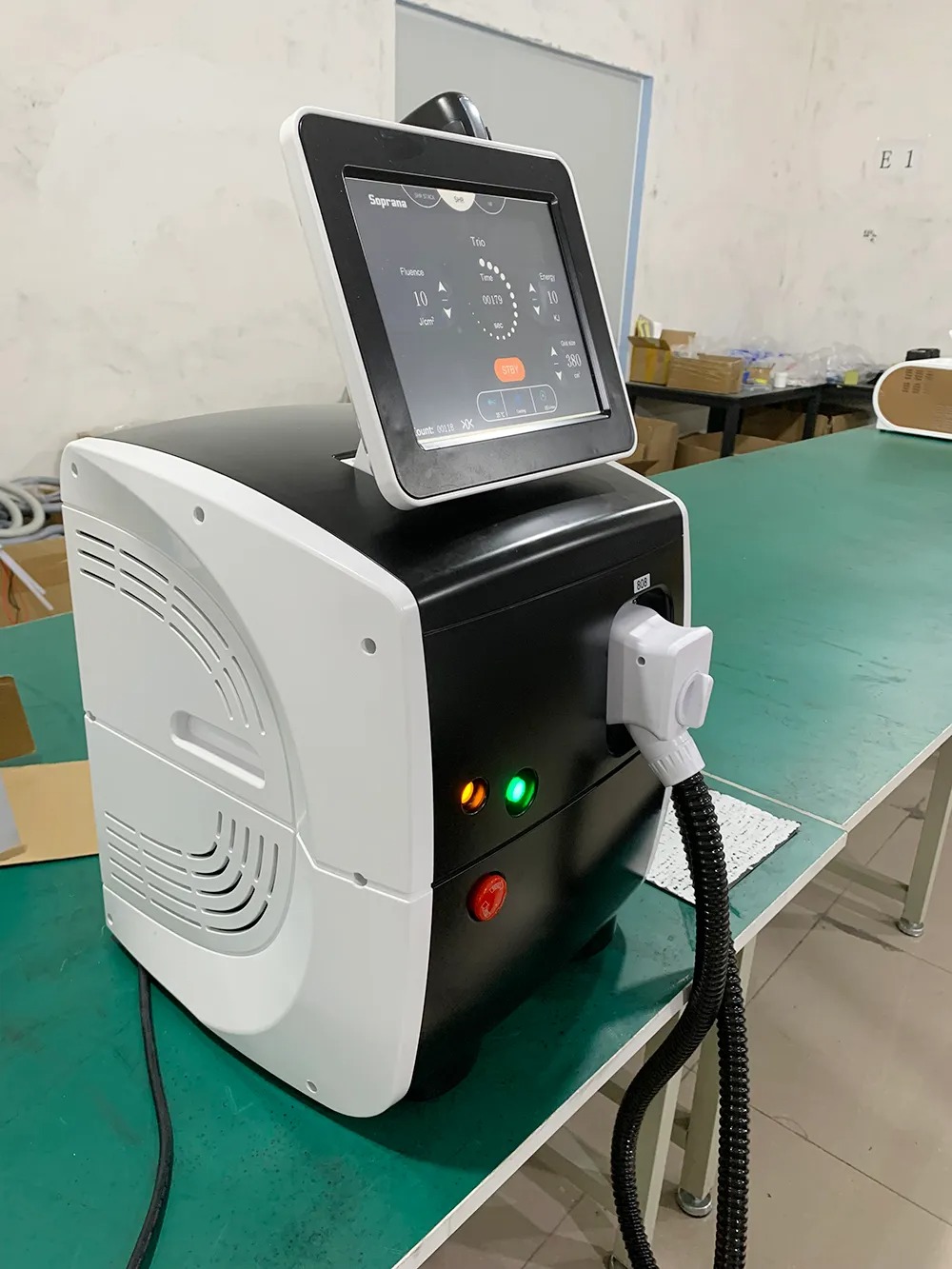 3 Wavelengths 808nm Diode Laser Epilator - Painless Hair Remover & Skin Rejuvenation Machine