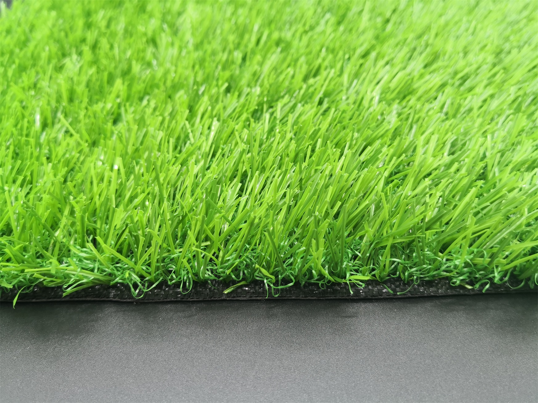 25mm Spring Landscaping Grass