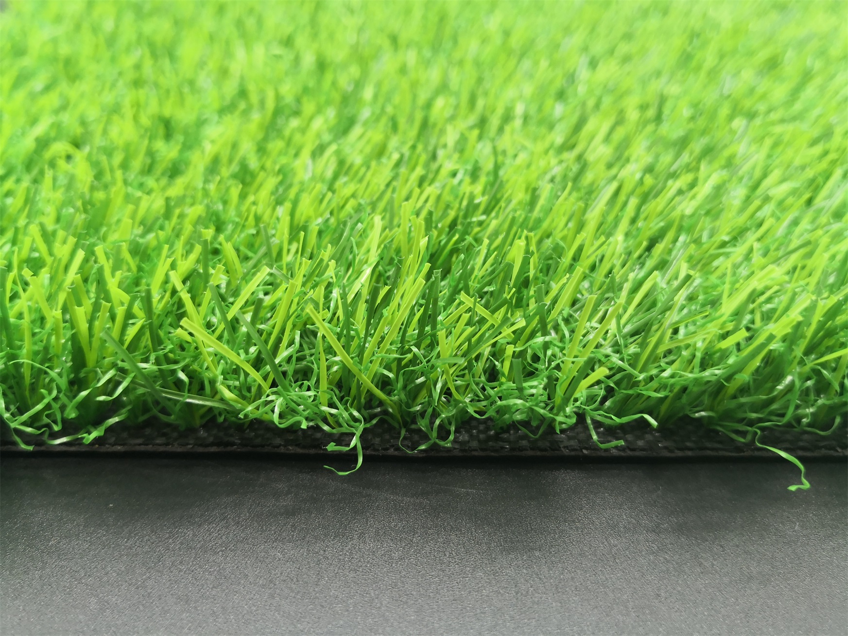 25mm Spring Landscaping Grass