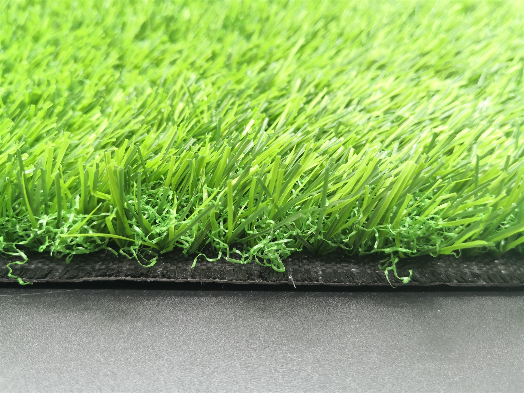 25mm Spring Landscaping Grass