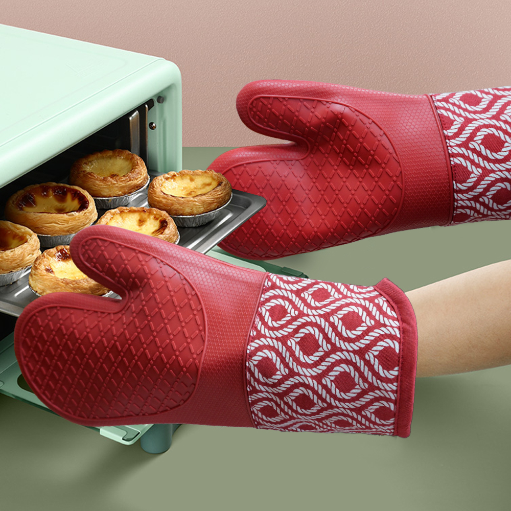 Kitchen Silicone Oven Mitts – Red Heat Resistant Gloves with Rope Pattern Cotton Cuff