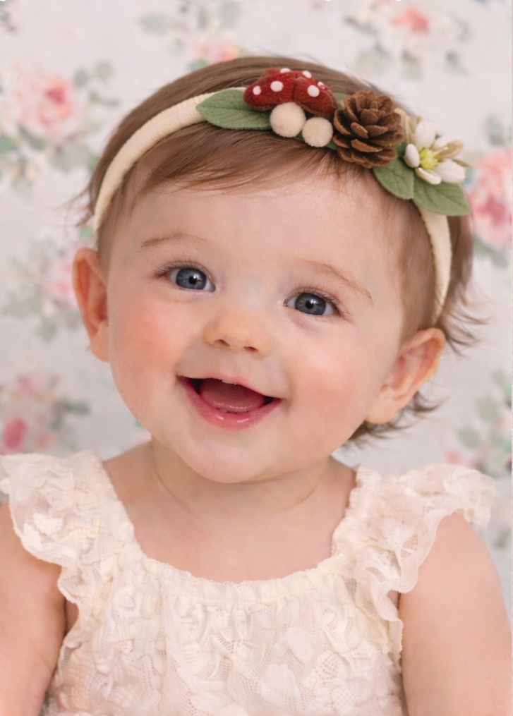 ナチュラル森の赤ずきん風ベビーヘッドバンド 松ぼっくり&きのこ装飾