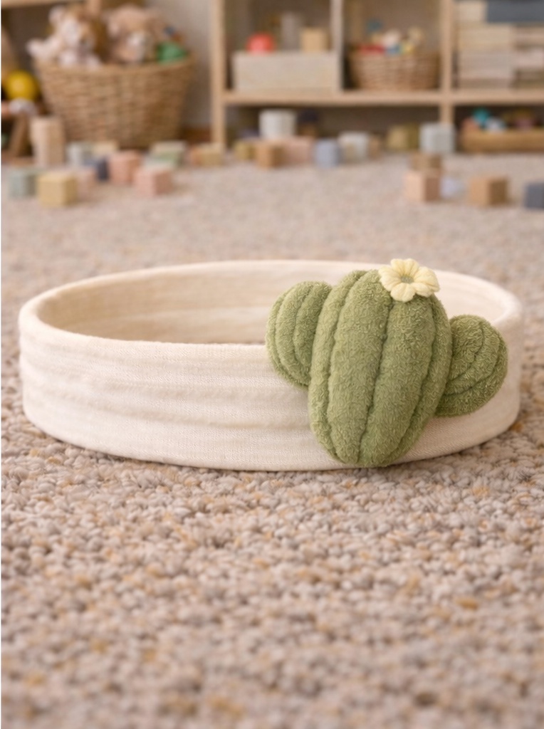 Roztomilá čelenka pro miminka s kaktusem – ideální pro B2B zákazníky