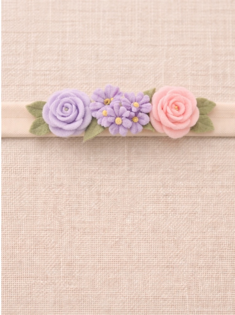 Diadema de flores delicadas