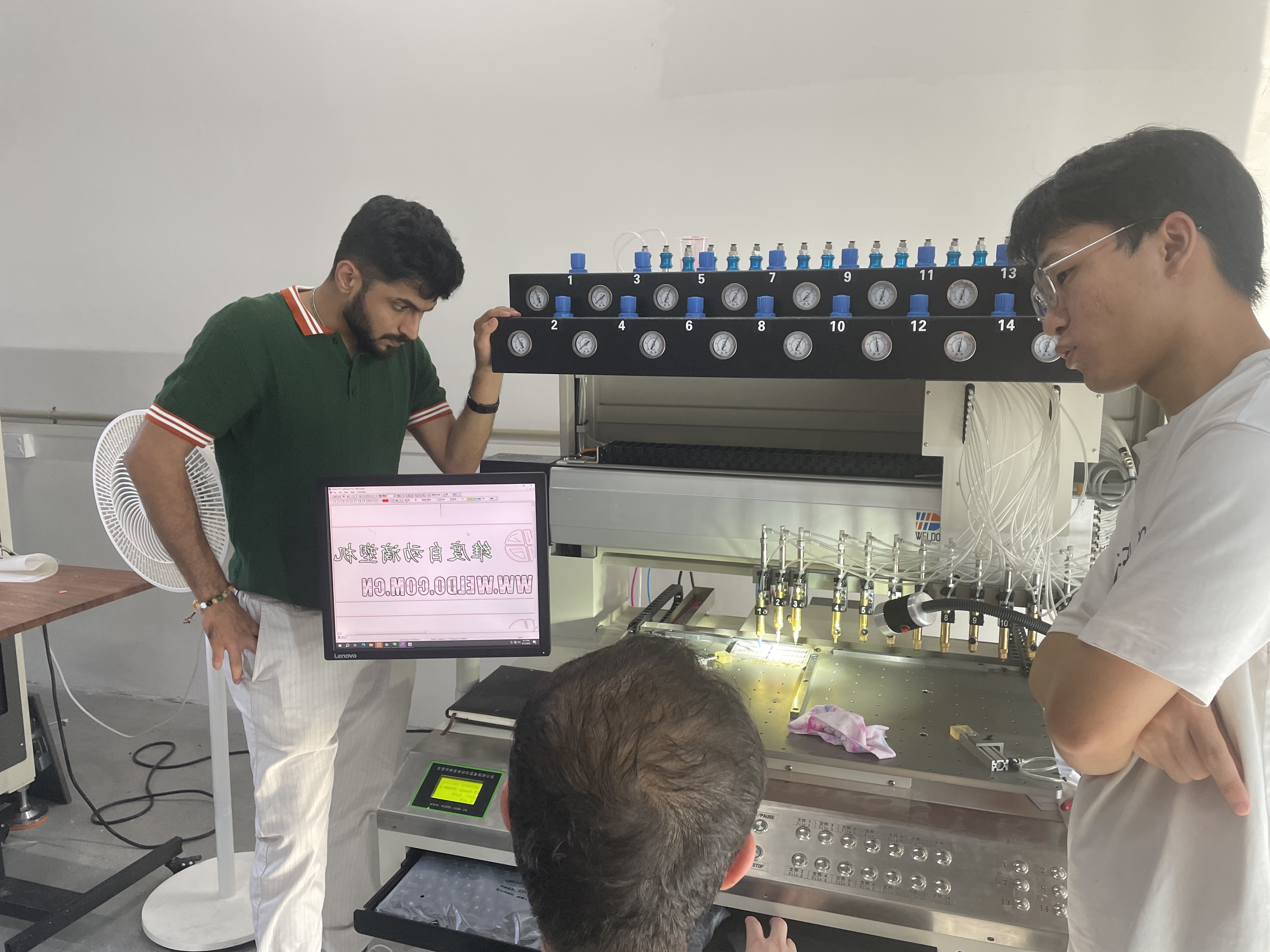 24 colors AI assisted PVC rubber Logo Making Machine for soft pvc patch