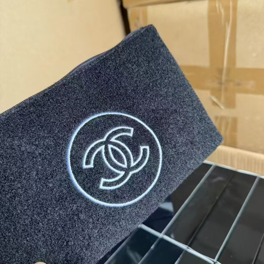 chanel makeup bag