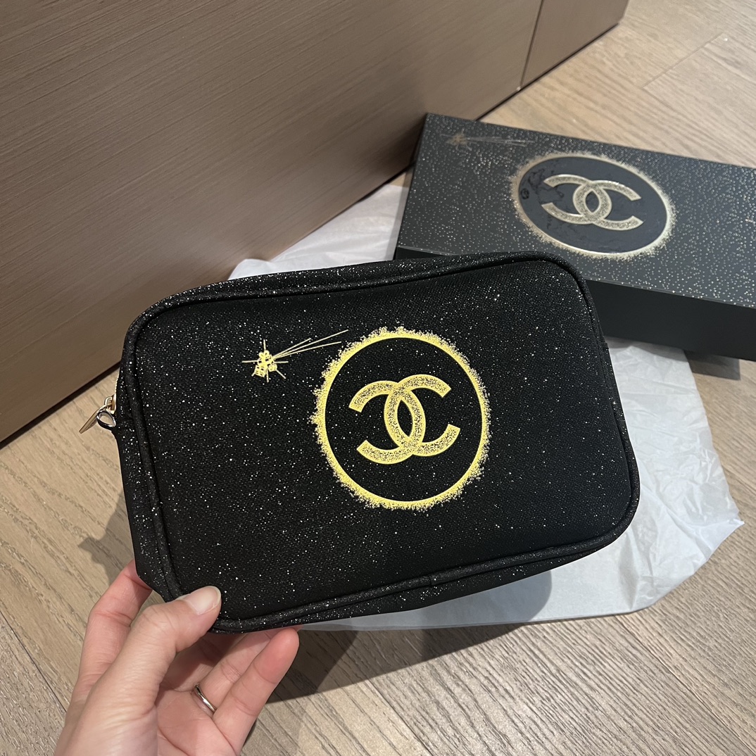 chanel makeup bag