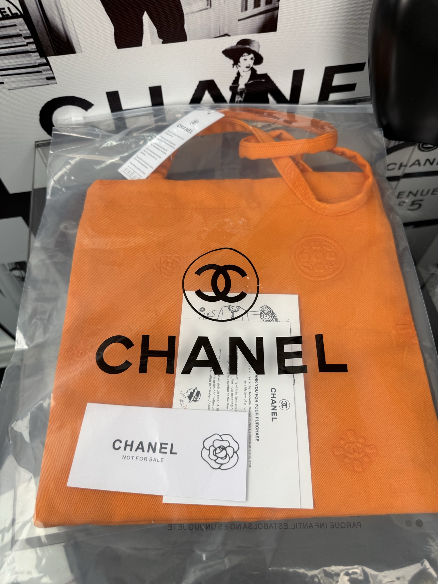 chanel tote bag