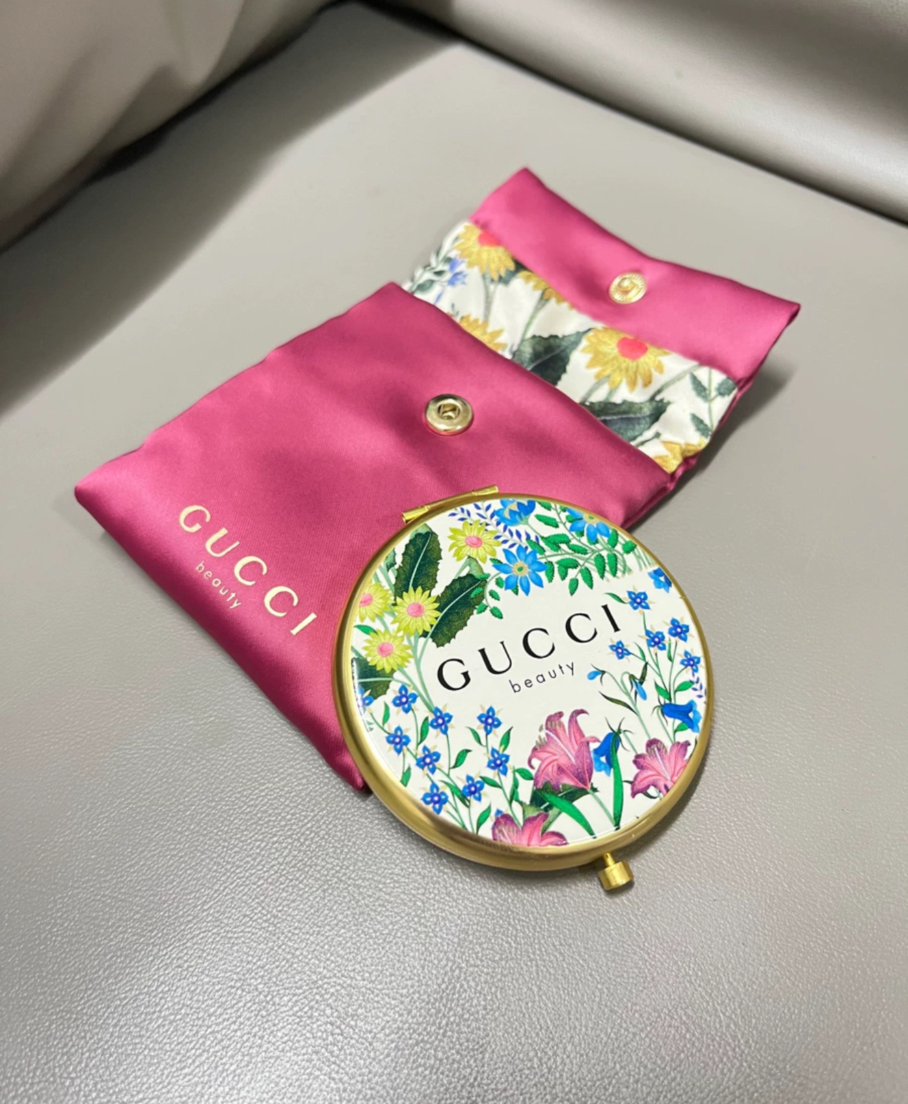 gucci mirror