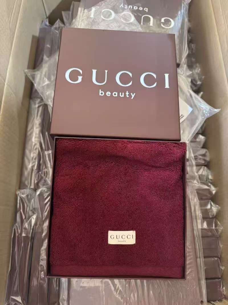 gucci towel