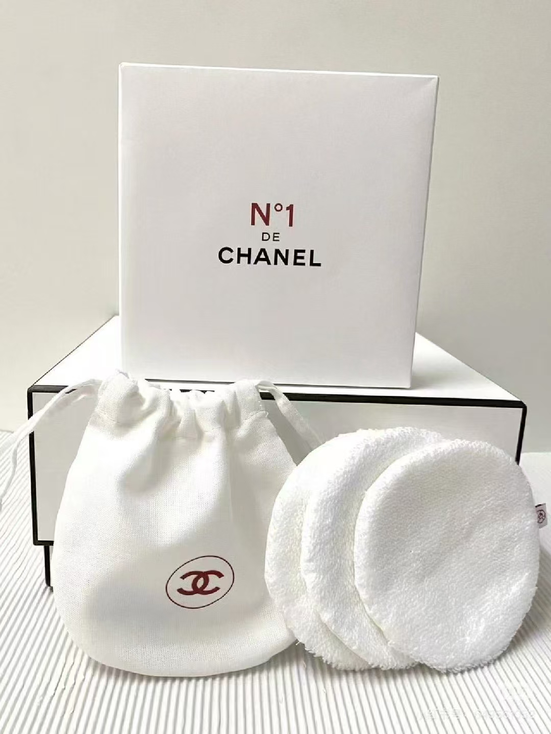 chanel makeup bag