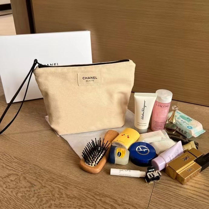 chanel makeup bag