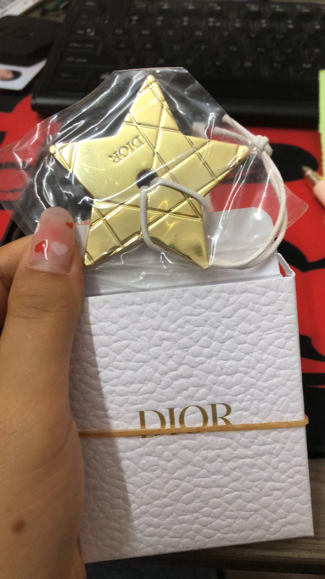 dior star keychain