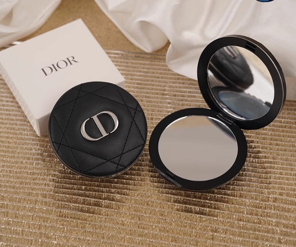 dior pocket mirror