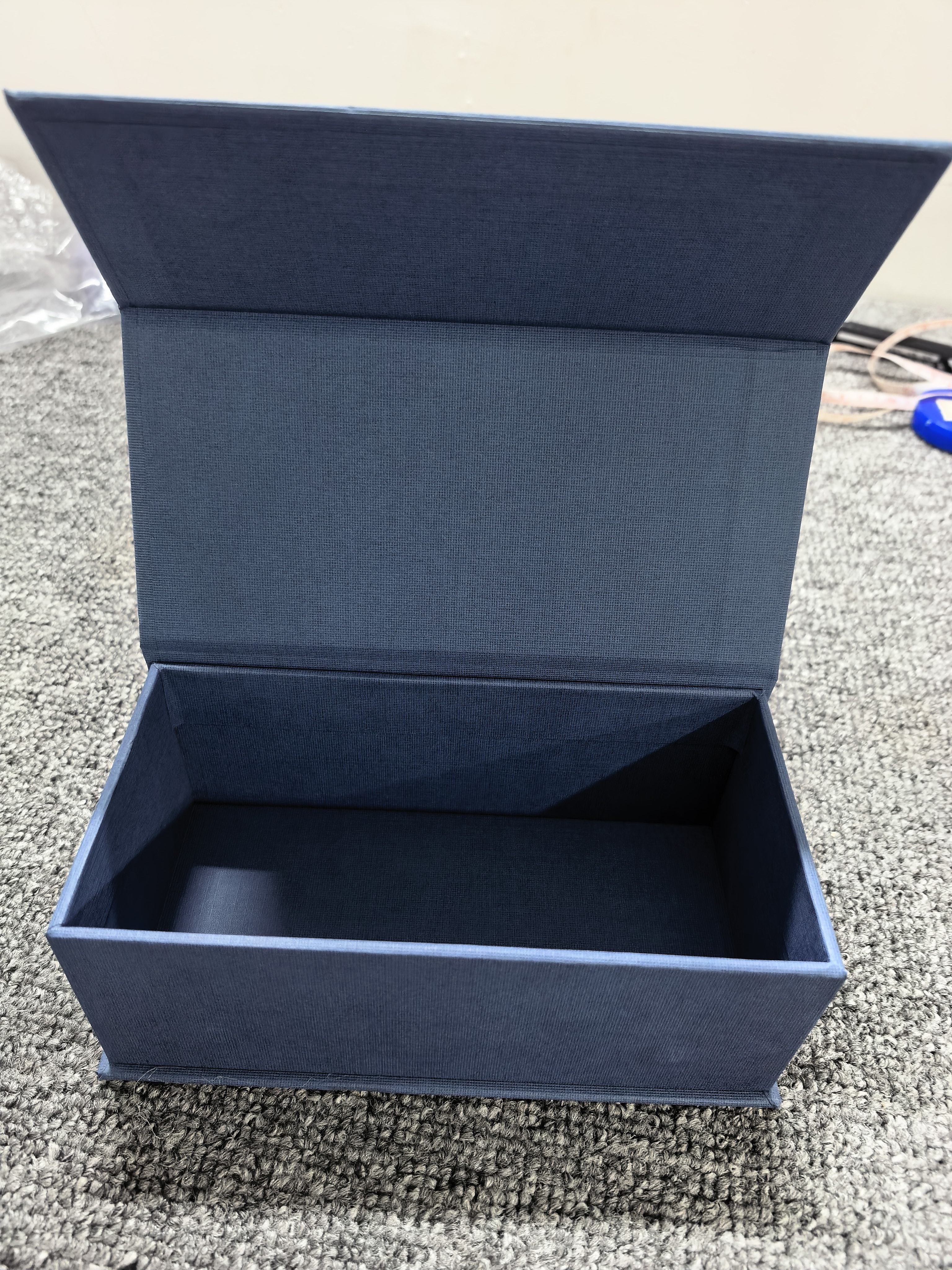 The Importance of Flat Rigid Perfume Paper Boxes in Luxury Packaging