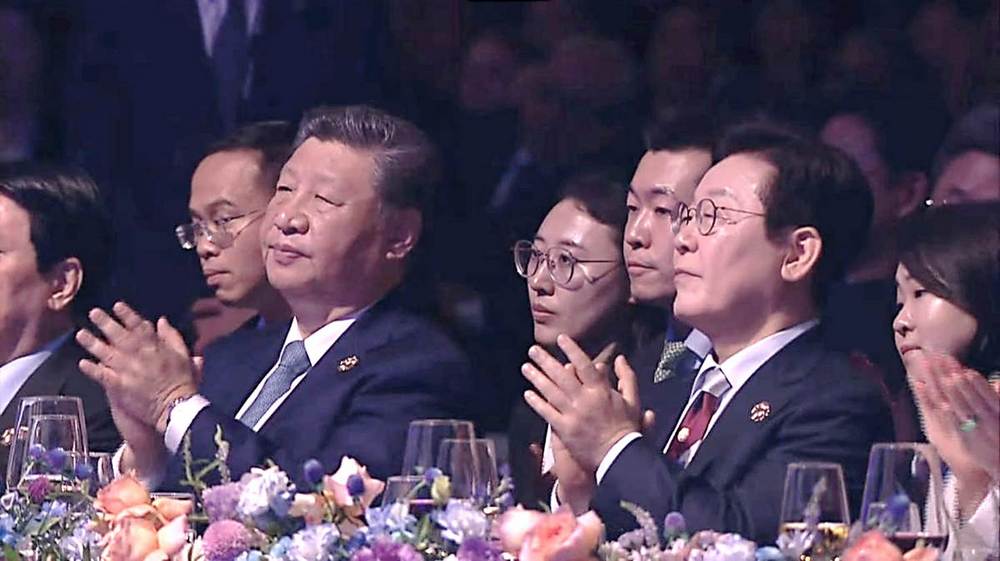 習近平看入迷！GD登APEC晚宴獻唱　加拿大總理成迷弟拿手機狂拍