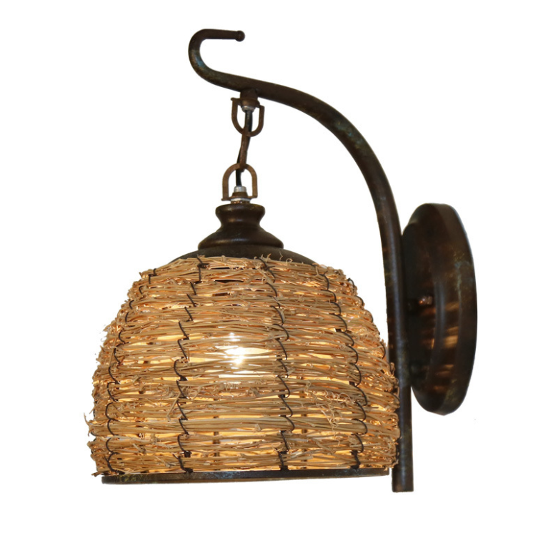 Vintage Rattan Wall Lamp – Handwoven Sconce Light for Hotels, Restaurants, B&Bs & Commercial Spaces