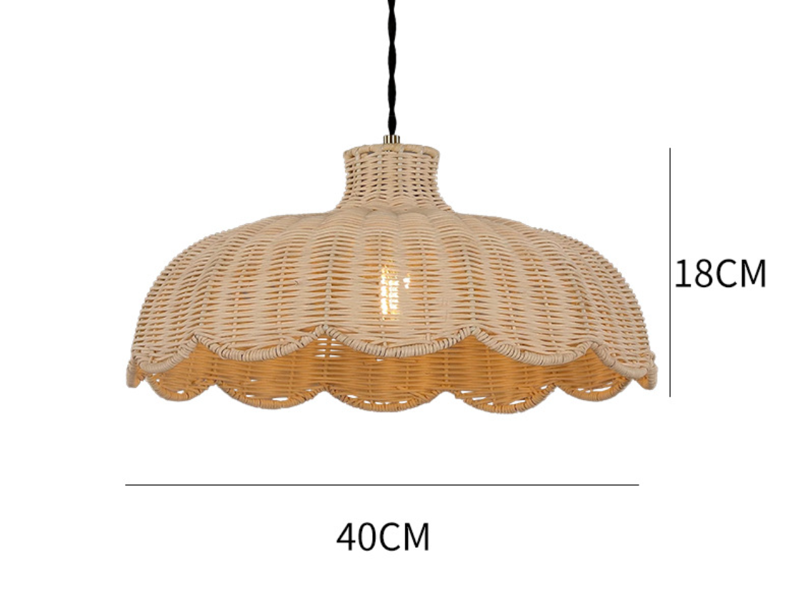 Vintage Rattan Pendant Light with Scalloped Edge – Handwoven Boho Ceiling Lamp for Dining Room & Living Room