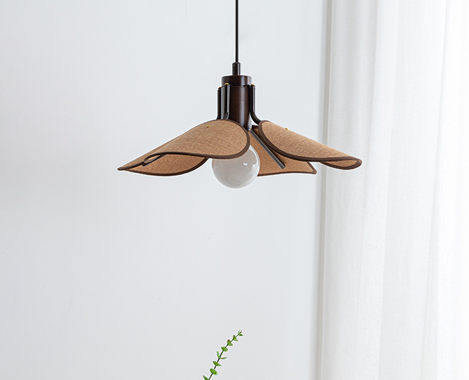 Petal-Shaped Pendant Light – Natural Wood Texture Modern Ceiling Lamp