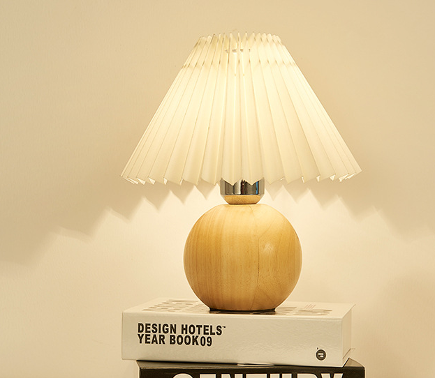 Modern Minimalist Solid Wood Table Lamp – Creative Bedside Night Light for Bedroom & Study Room