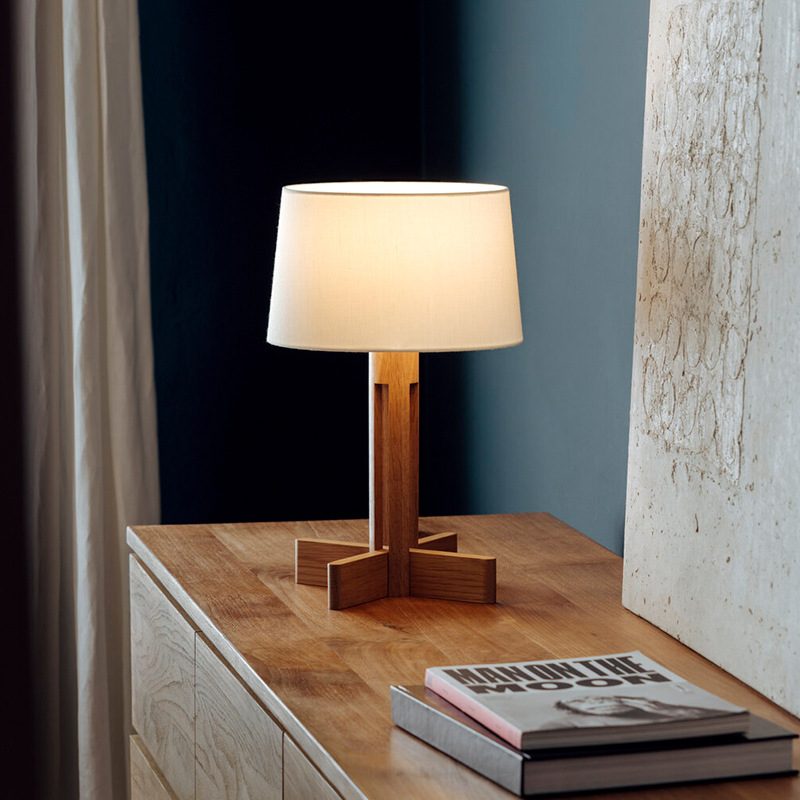 Modern Wooden Table Lamp with Slatted Shade – Decorative Mushroom Design
