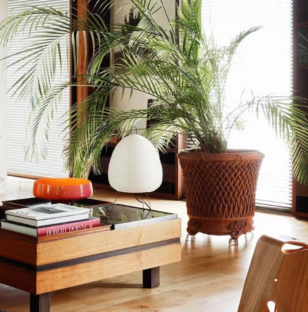 Reading table lamp