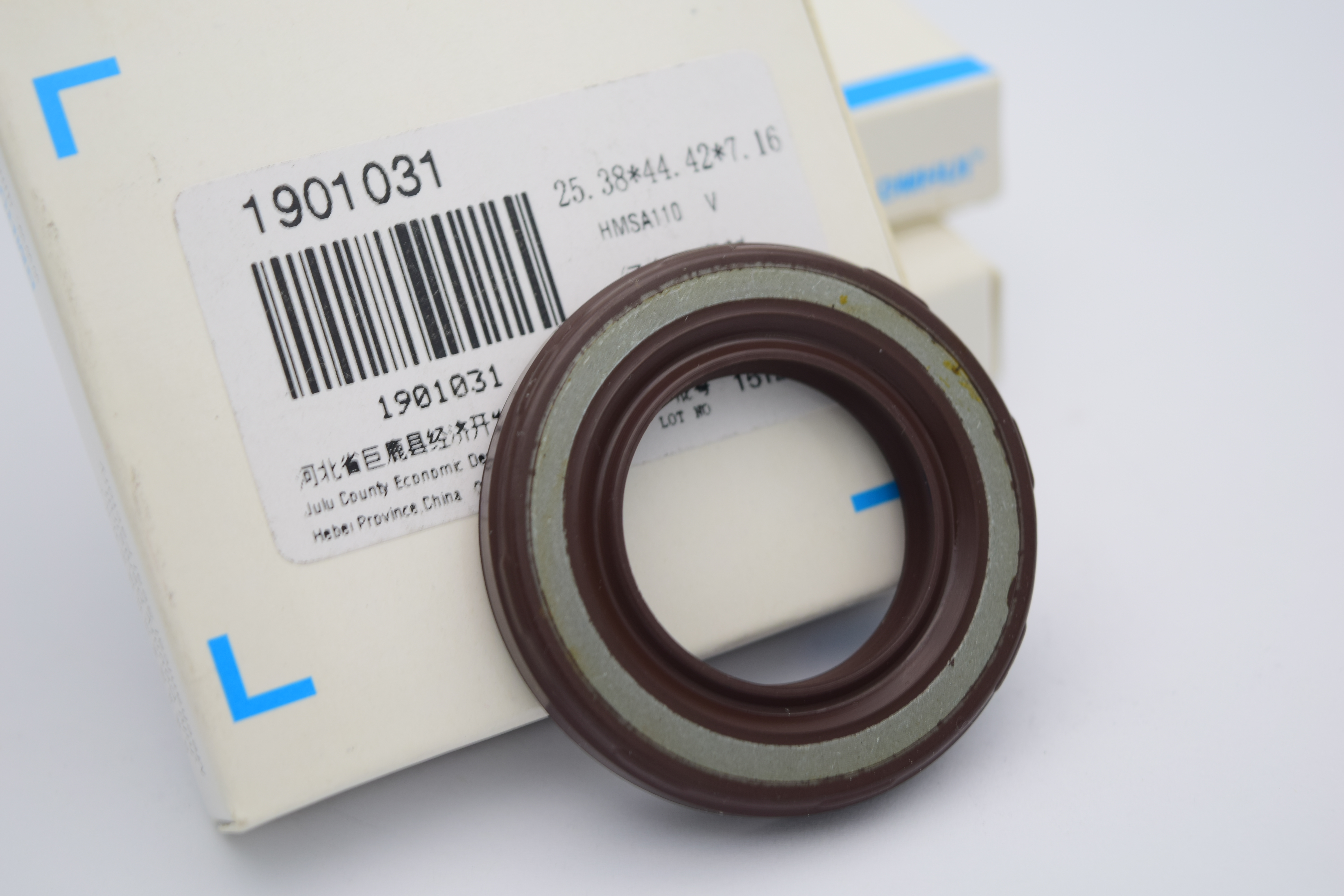 Hydraulic Pump Oil Seal for VICKERS PVQ40/PVE19 | HMSA110 Structure | VITON Material | OEM 534282