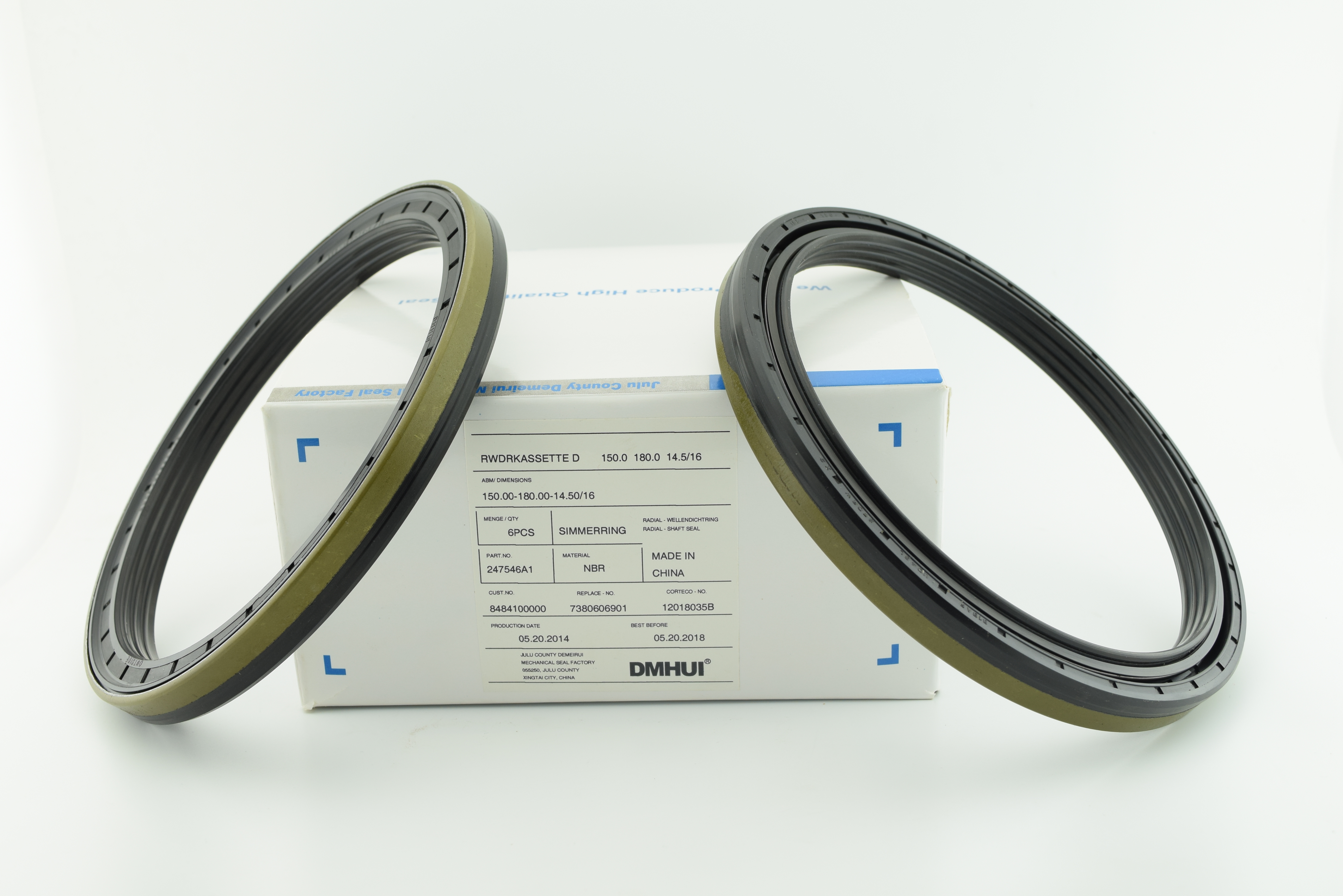 Solutions for Oil Seal Wear in Farm Equipment Hydraulic Systems