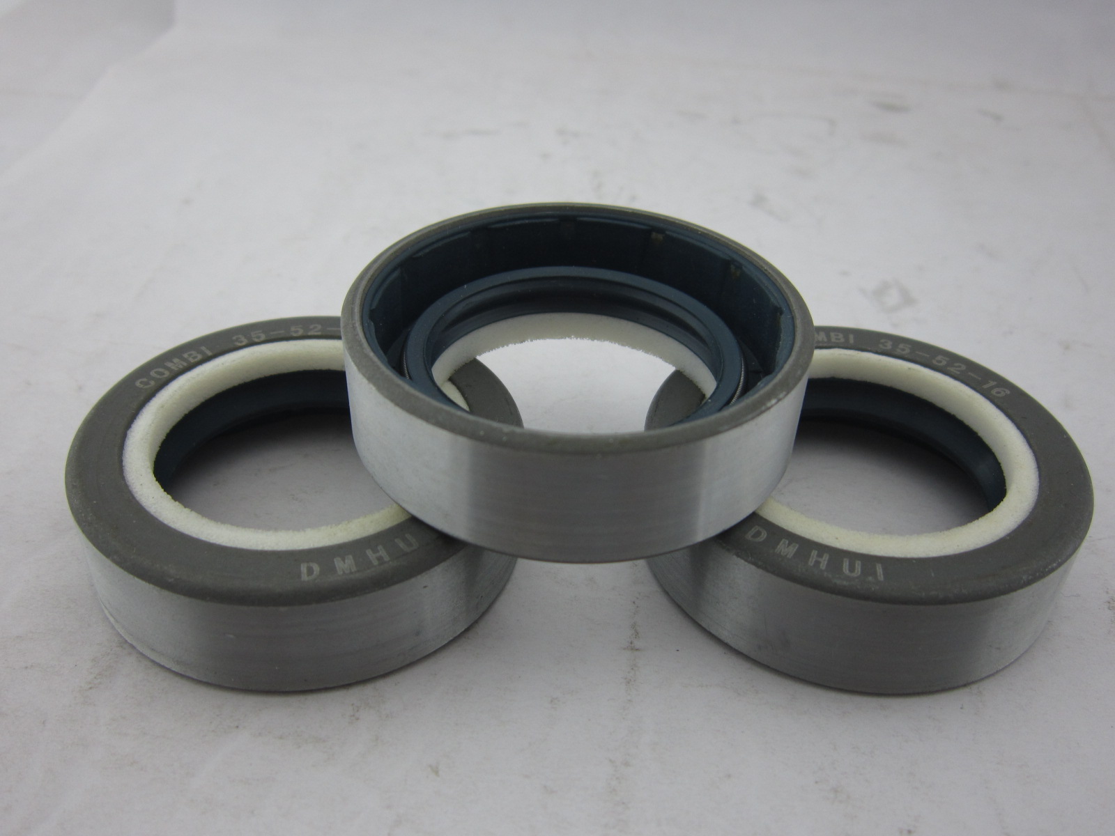 35*52*16 COMBI Agricultural Machinery Oil Seal 12001882B