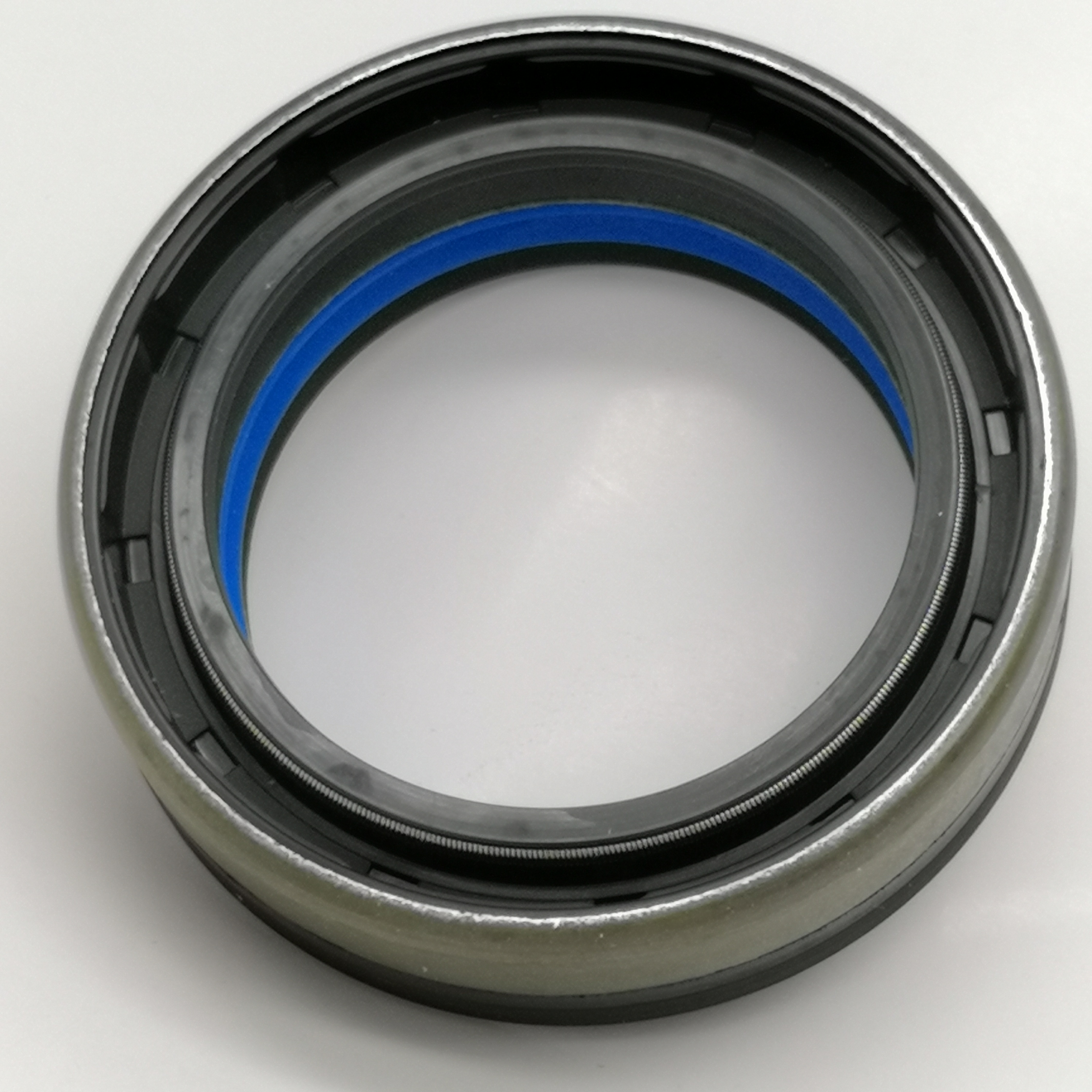 Weatherproof Agricultural Machinery Oil Seals for Open-Field Corn Harvester Gearboxes